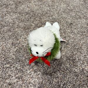 Webkinz White Seal with Holiday Wreath
